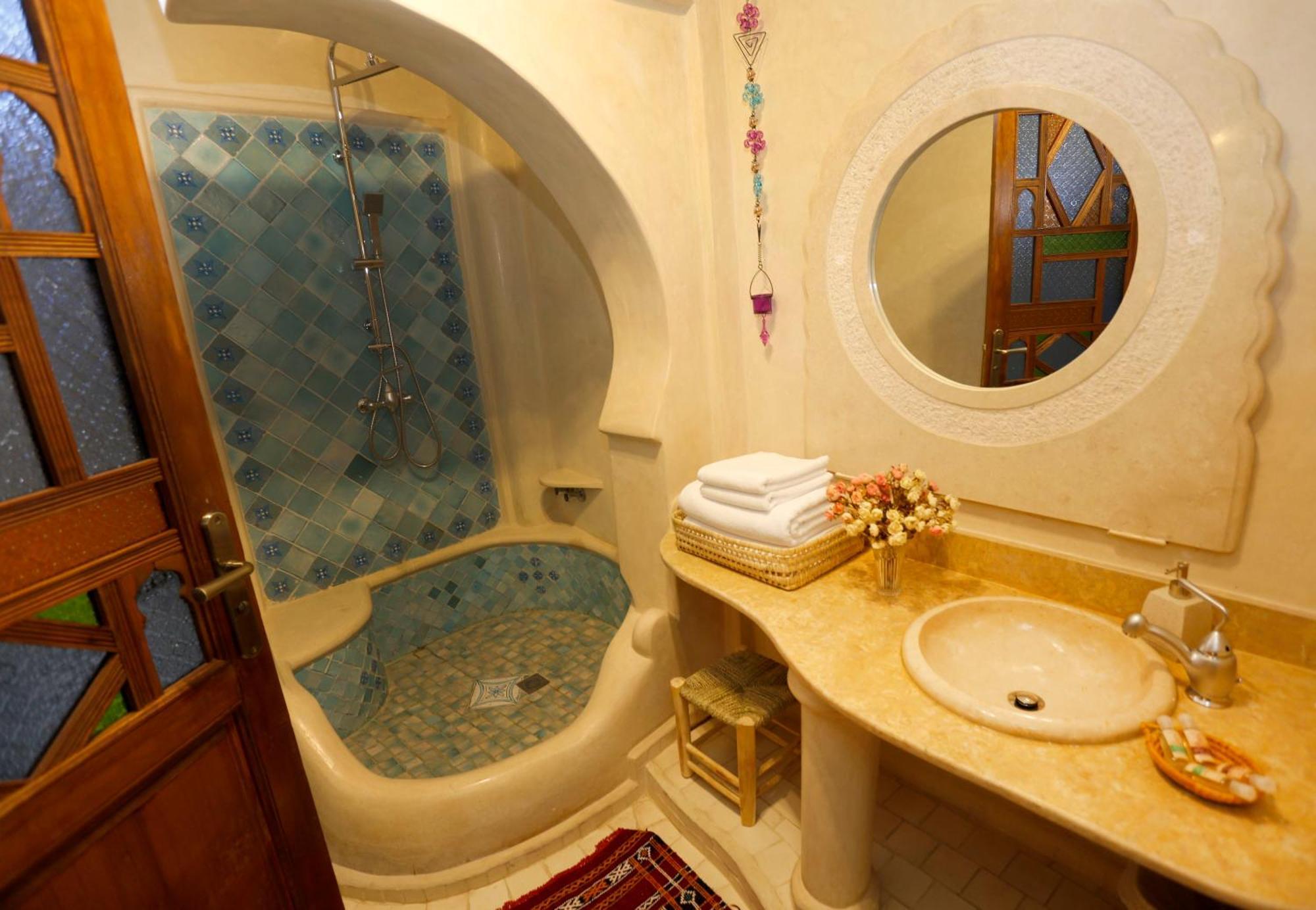 Riad Cherifa Chefchaouen Rum bild